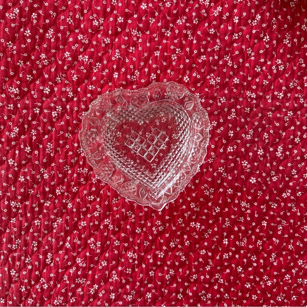 Vintage 70s Avon Glass Heart Trinket Dish